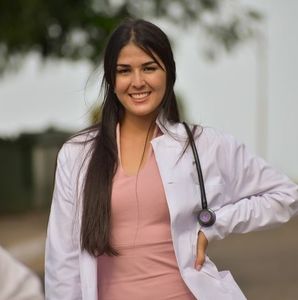 Meet your Posher, Eva